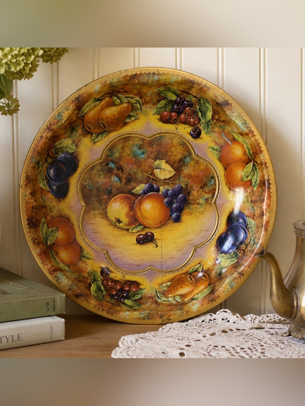Vintage Daher England Decorative Metal Tole Tray Fruit Serving Tray Gold Trim